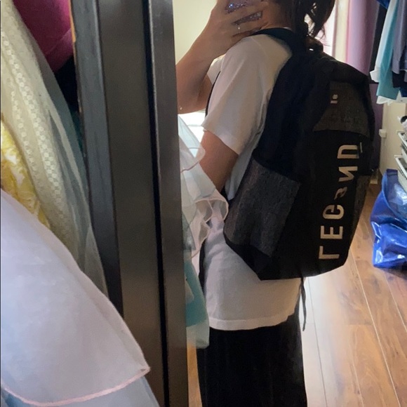 Back pack - Picture 4 of 4